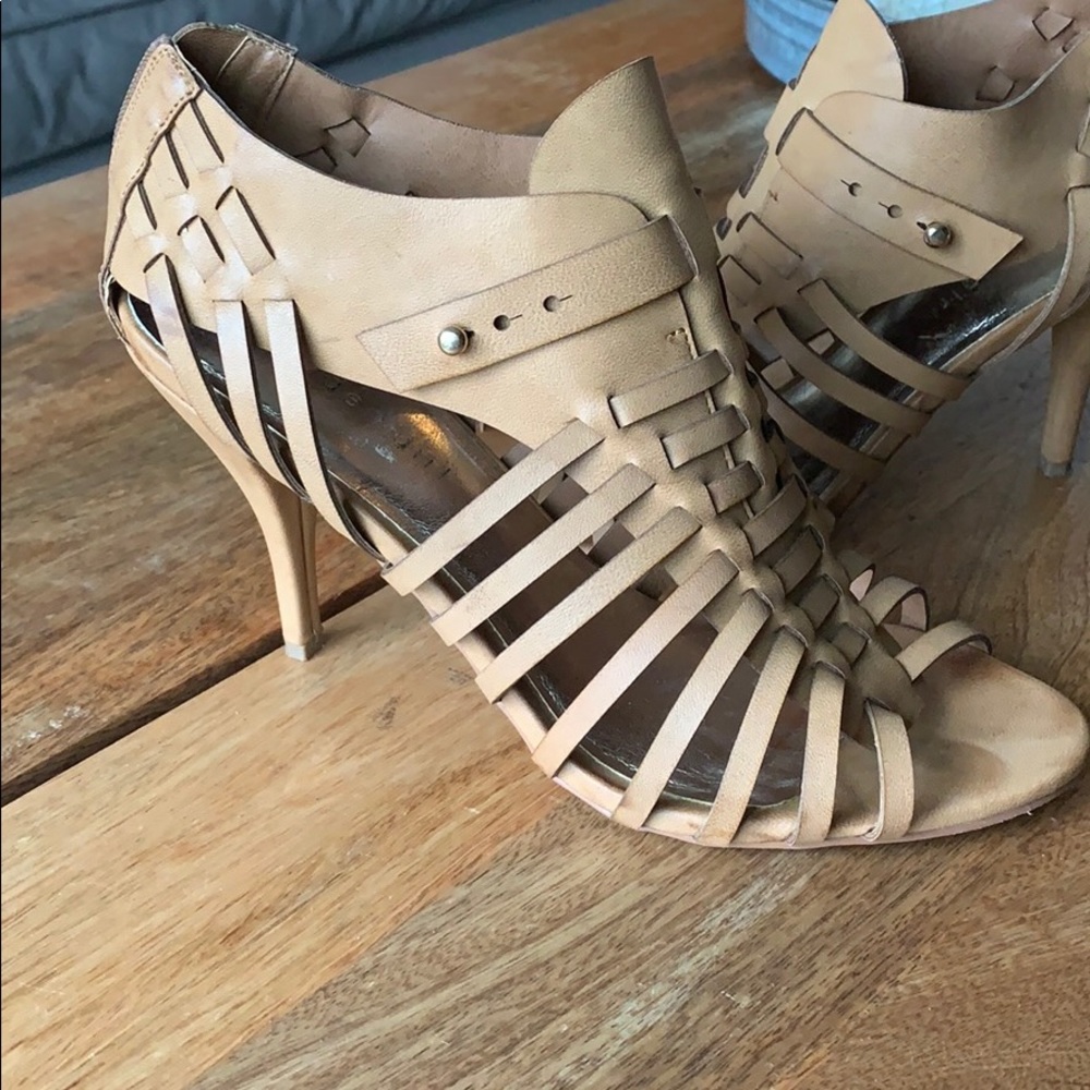 Madden Girl cognac lattice heel size 8.5